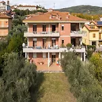 Apartamento Apartment In Tuoro Near Lake Trasimeno