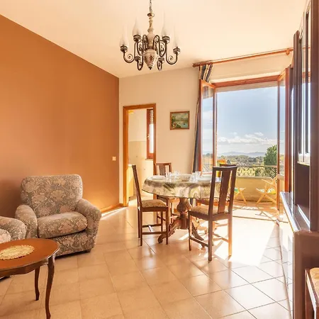 Apartamento Apartment In Tuoro Near Lake Trasimeno *